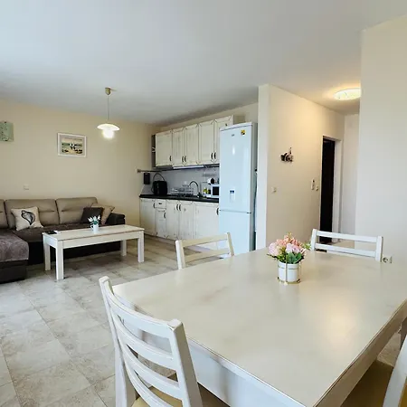 Emily One Bedroom 4 Ravda